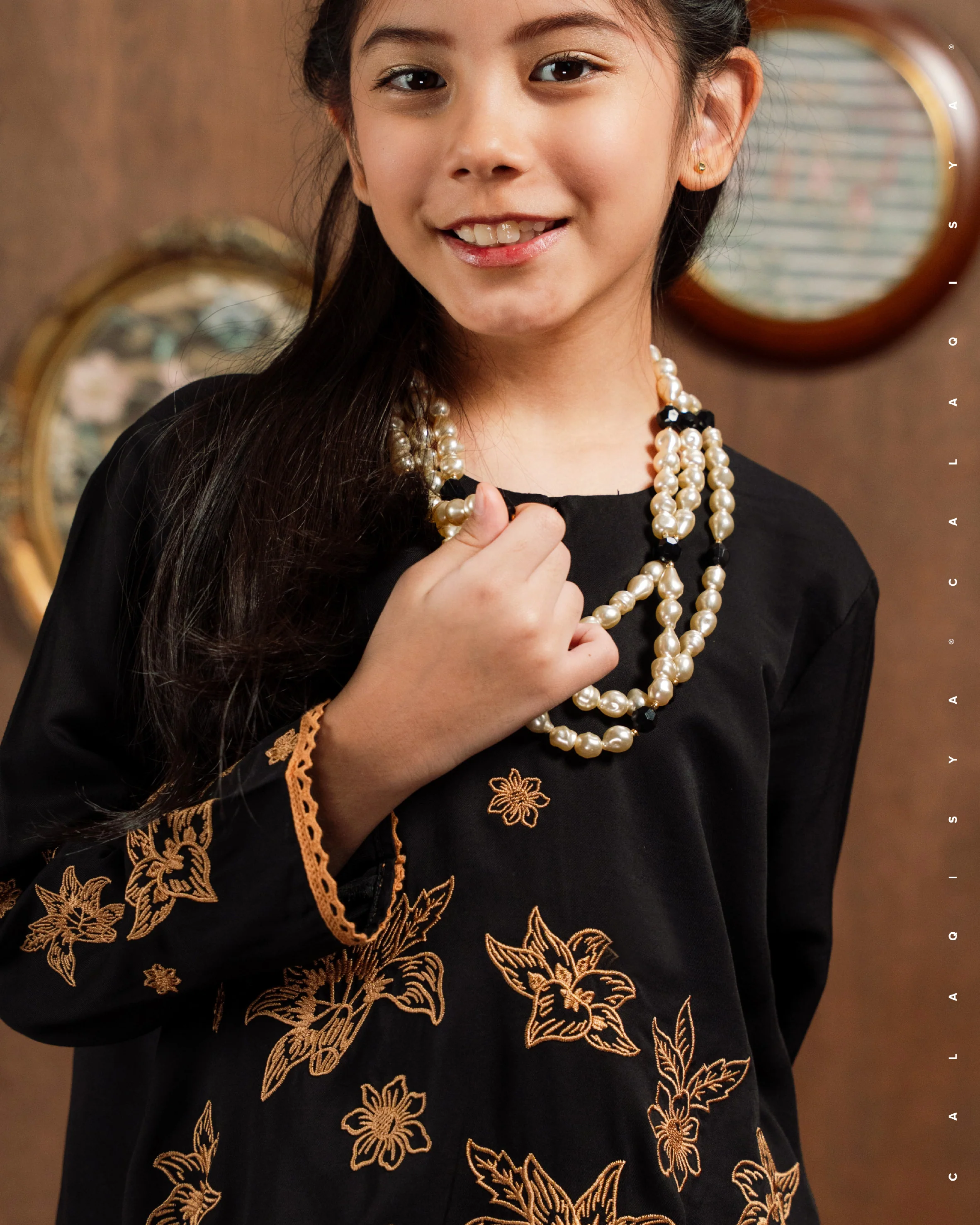 AKAAR HALA KIDS IN BLACK - Image 3