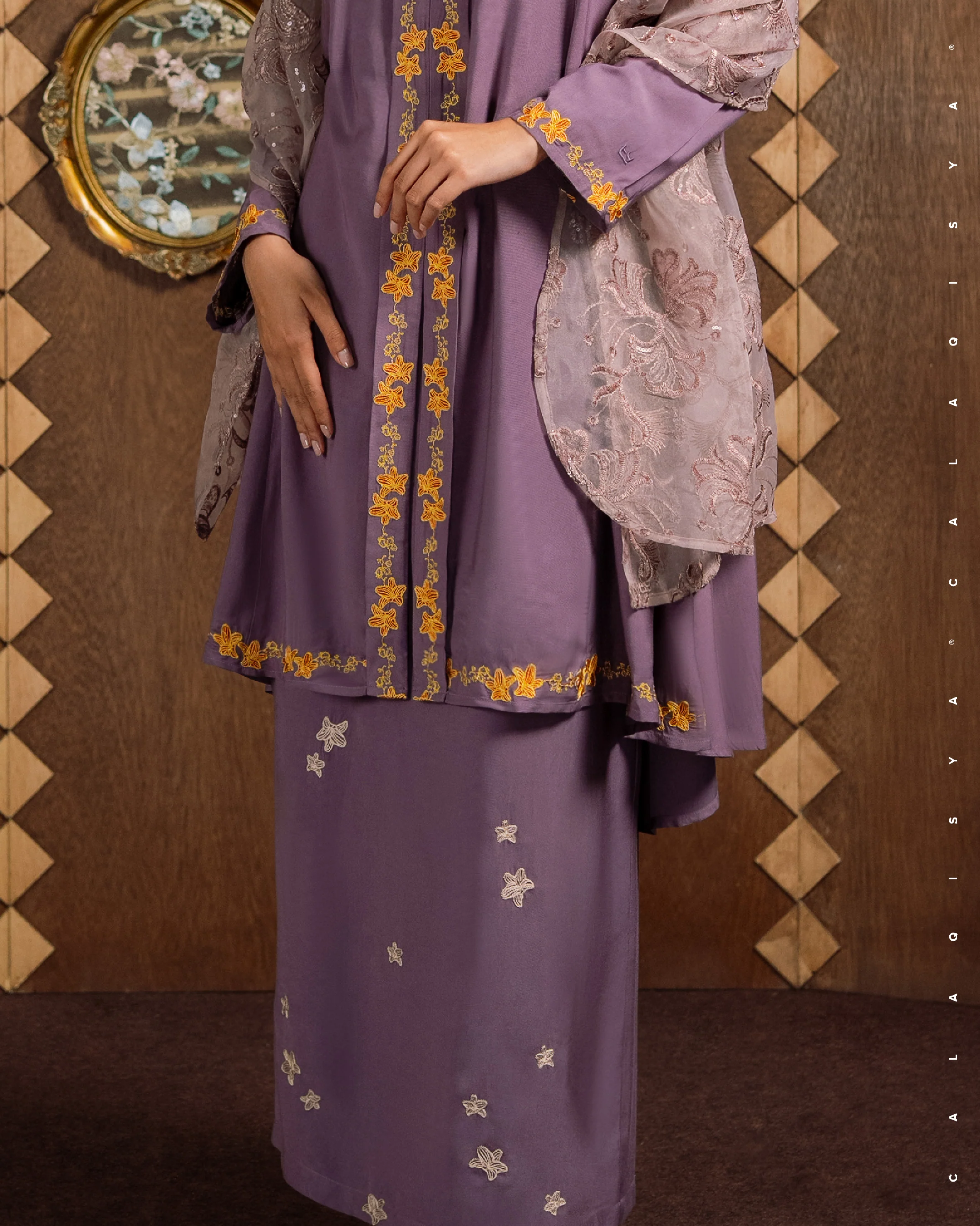 AKAAR LEILA IN CHINESE VIOLET - Image 4