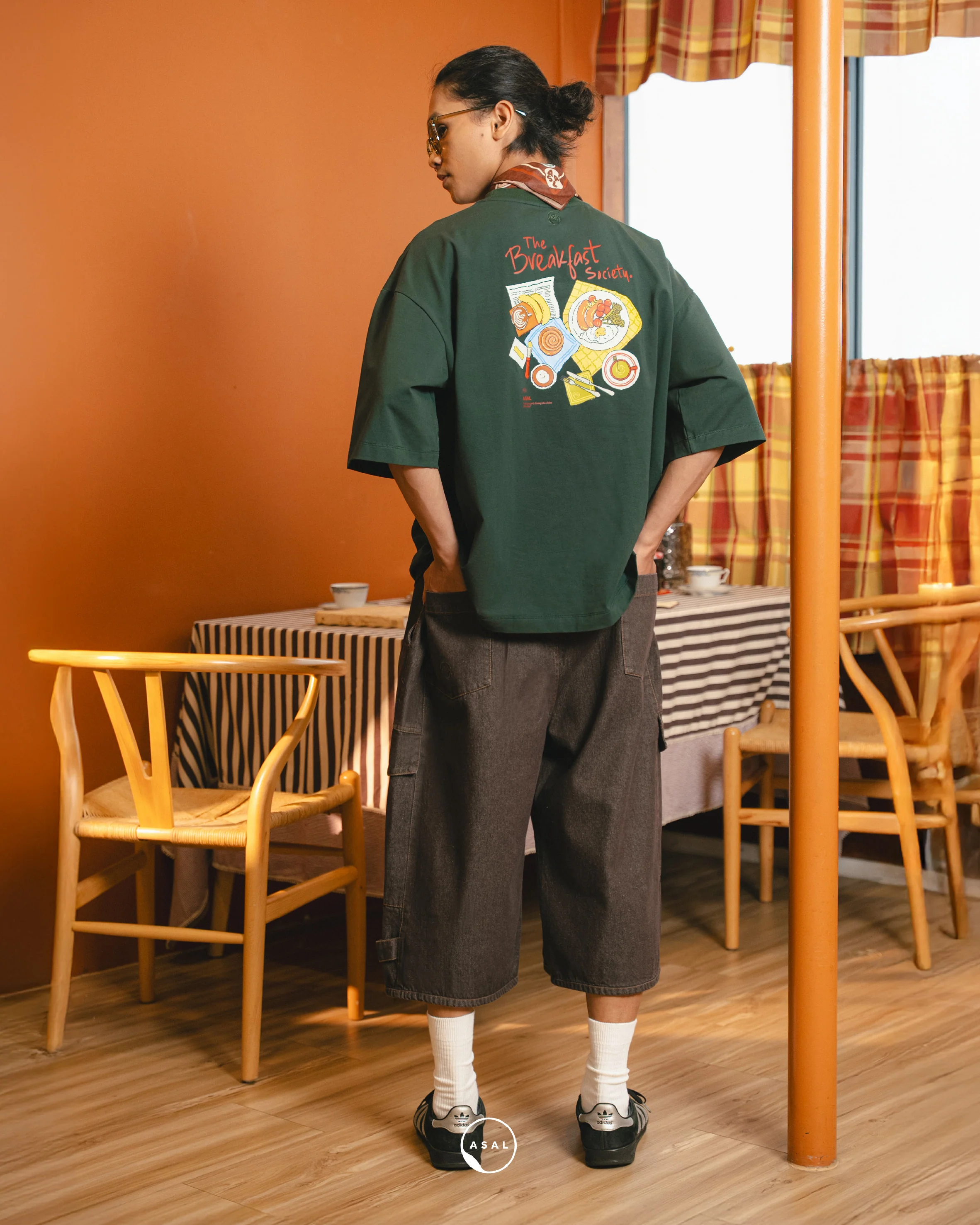 ASAL JEANS JORTS IN FRENCH ROAST - Image 3