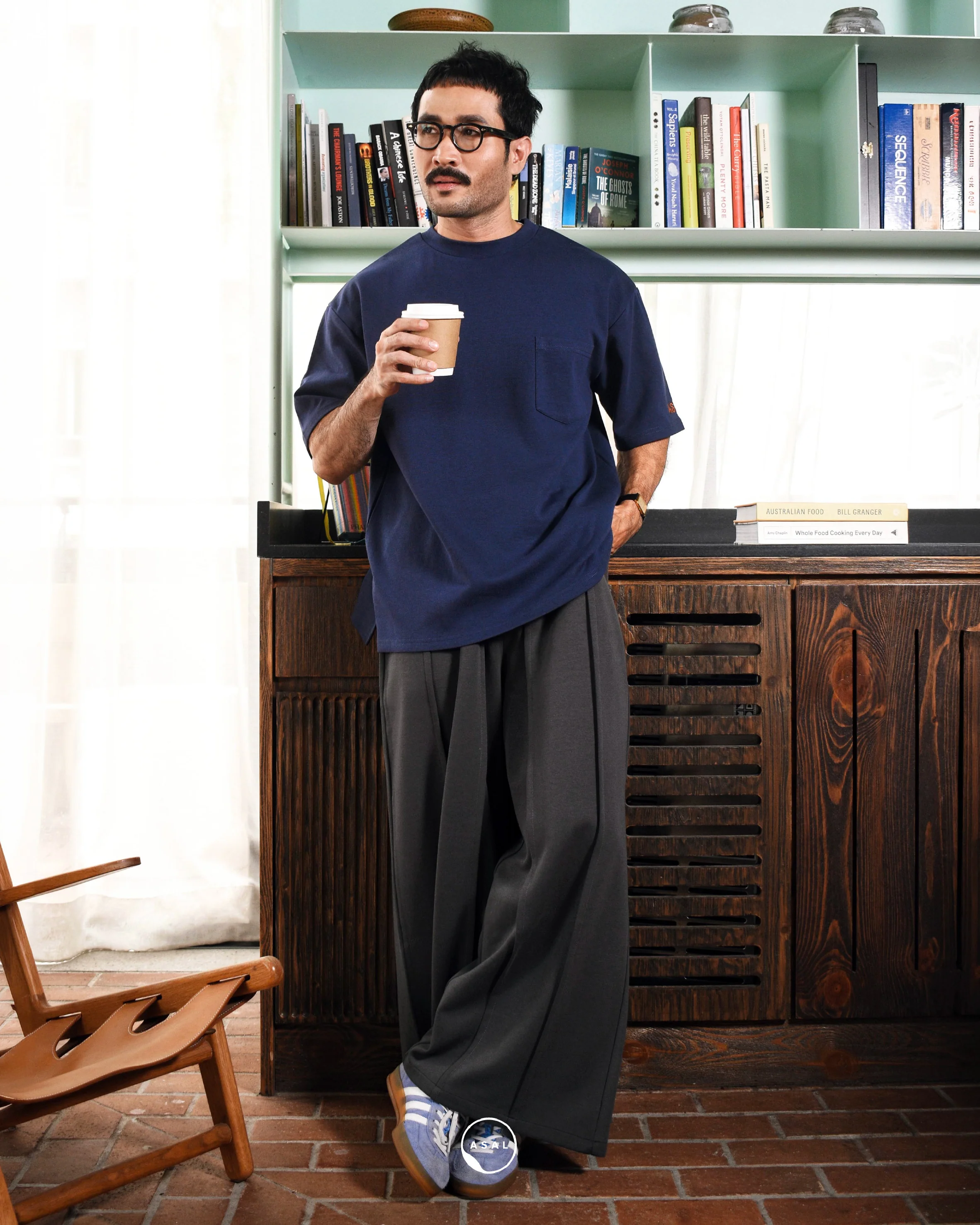 ASAL LEOS OVERSIZED T-SHIRT (MED) IN INKLING - Image 3