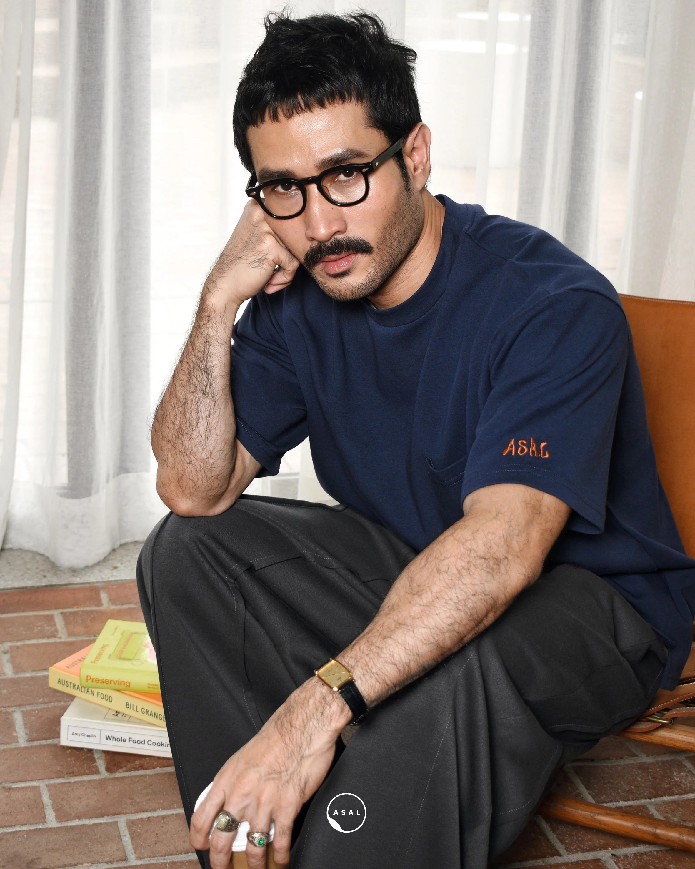 ASAL LEOS OVERSIZED T-SHIRT (MED) IN INKLING - Image 4
