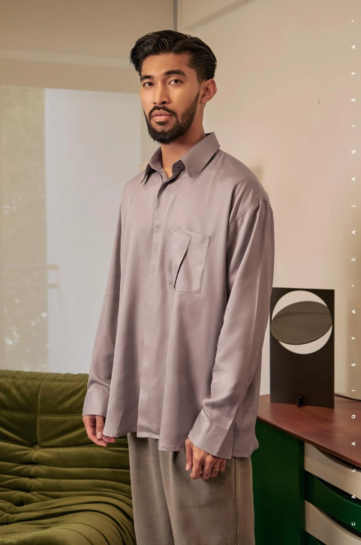 ASAL LOUNGE LOOSE SHIRT IN SILVER SCONCE - Image 2