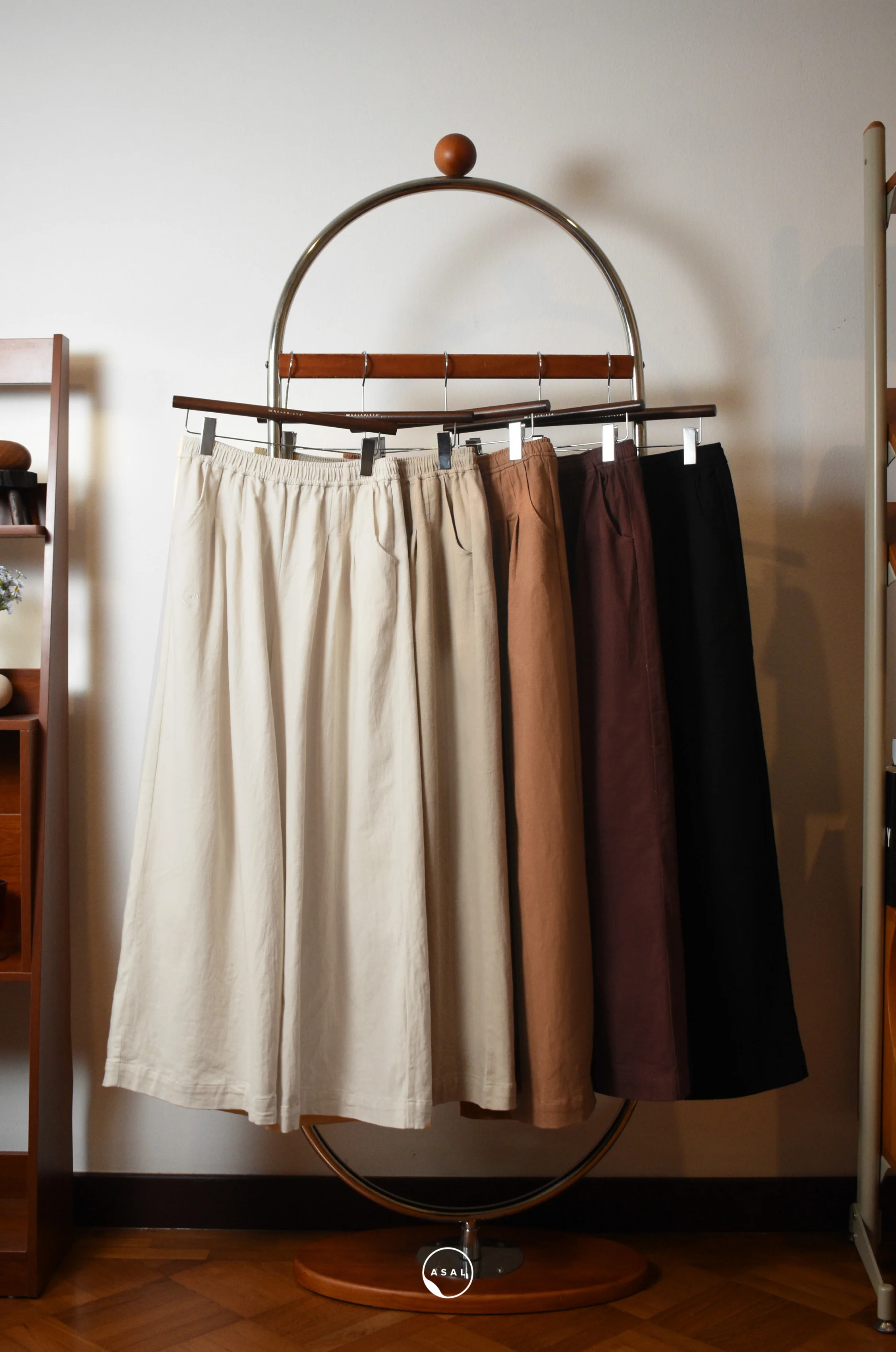 ASAL NAE PANTS IN MOCHA BISQUE - Image 3