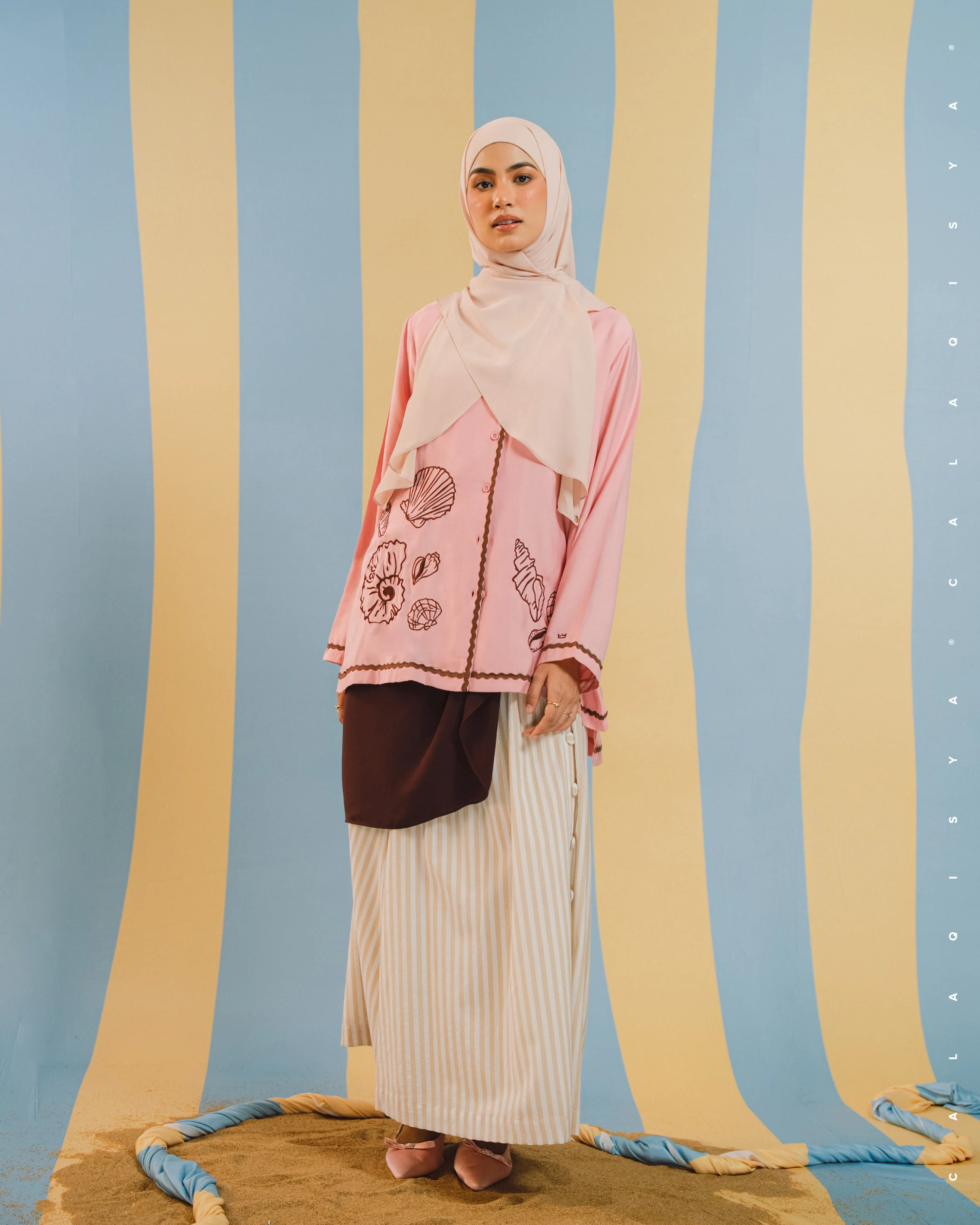 BAYU DAMPAR TOP IN CORAL PINK - Image 3