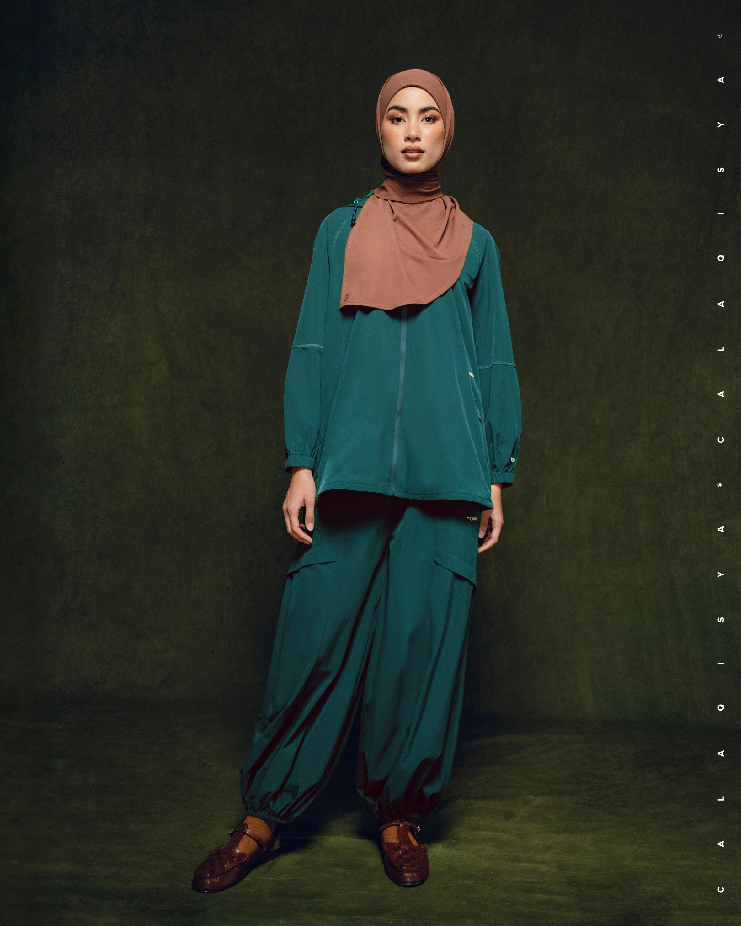 CQ GO : DEUCE PANTS 2.0 IN SEA MOSS