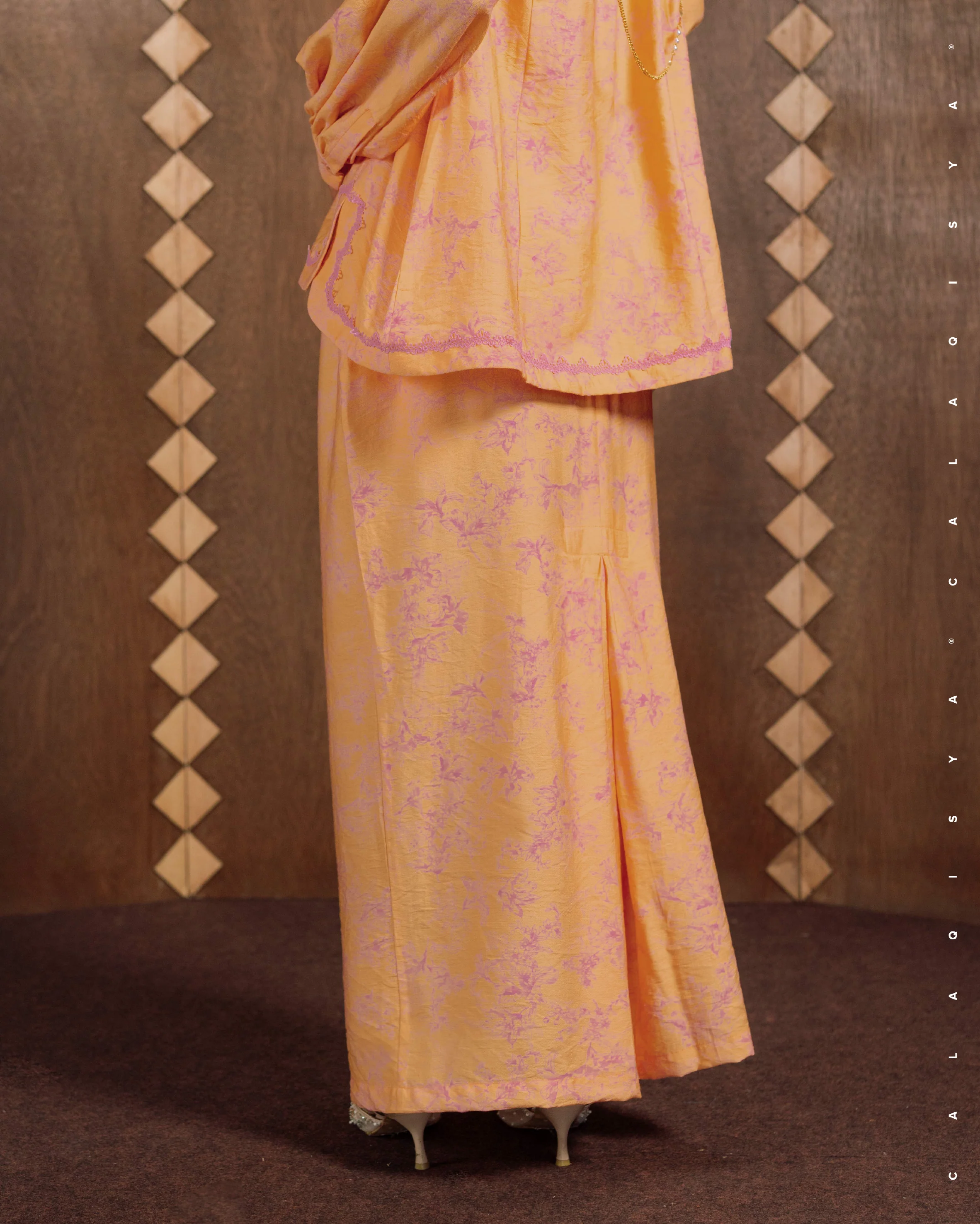 LEYA IN CHAMOIS - Image 3