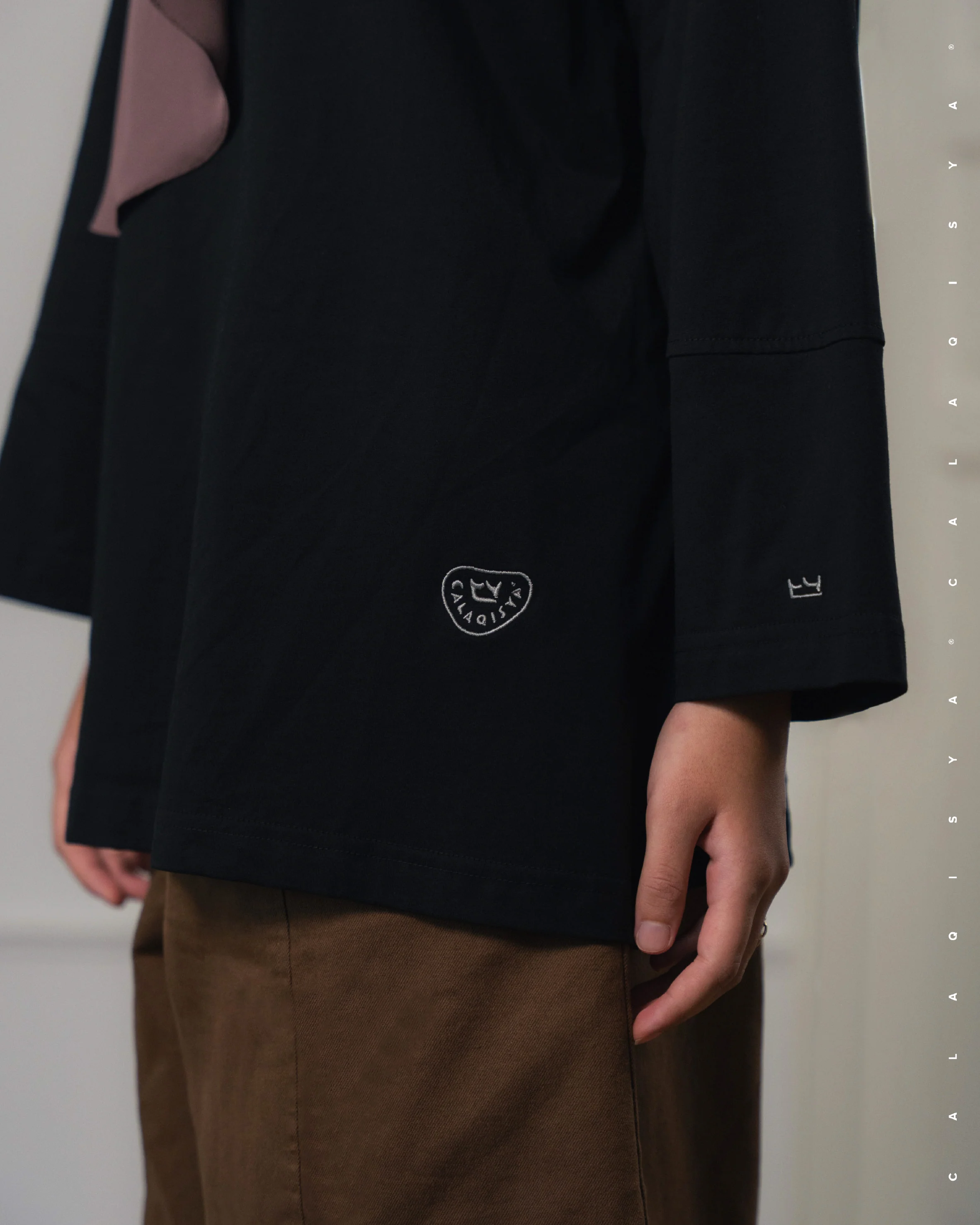 CROSSLINE FLEX TOP IN BLACK - Image 3