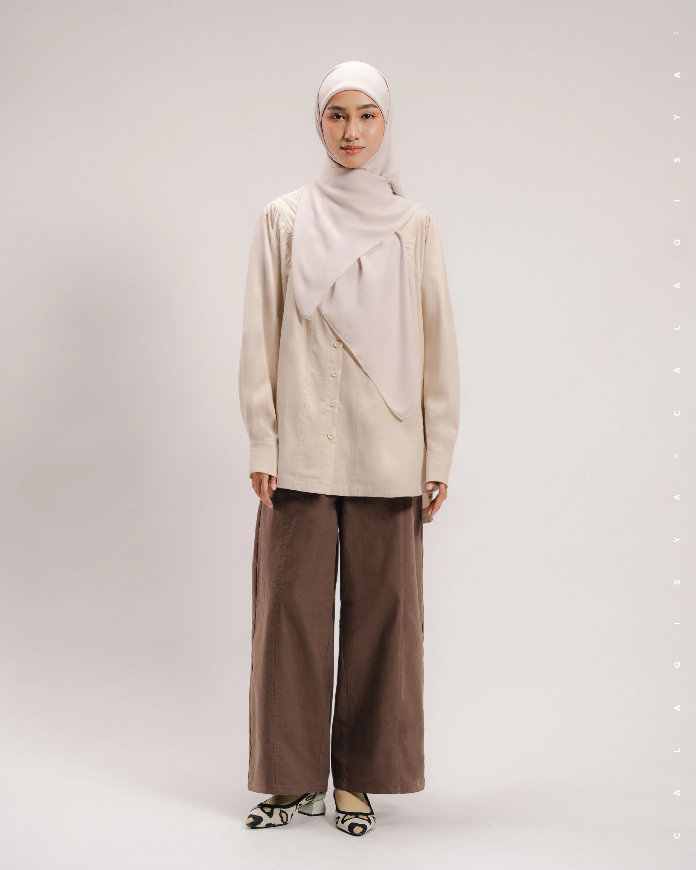 CUCUMBER PANTS IN DOWNTOWN BROWN - Image 3
