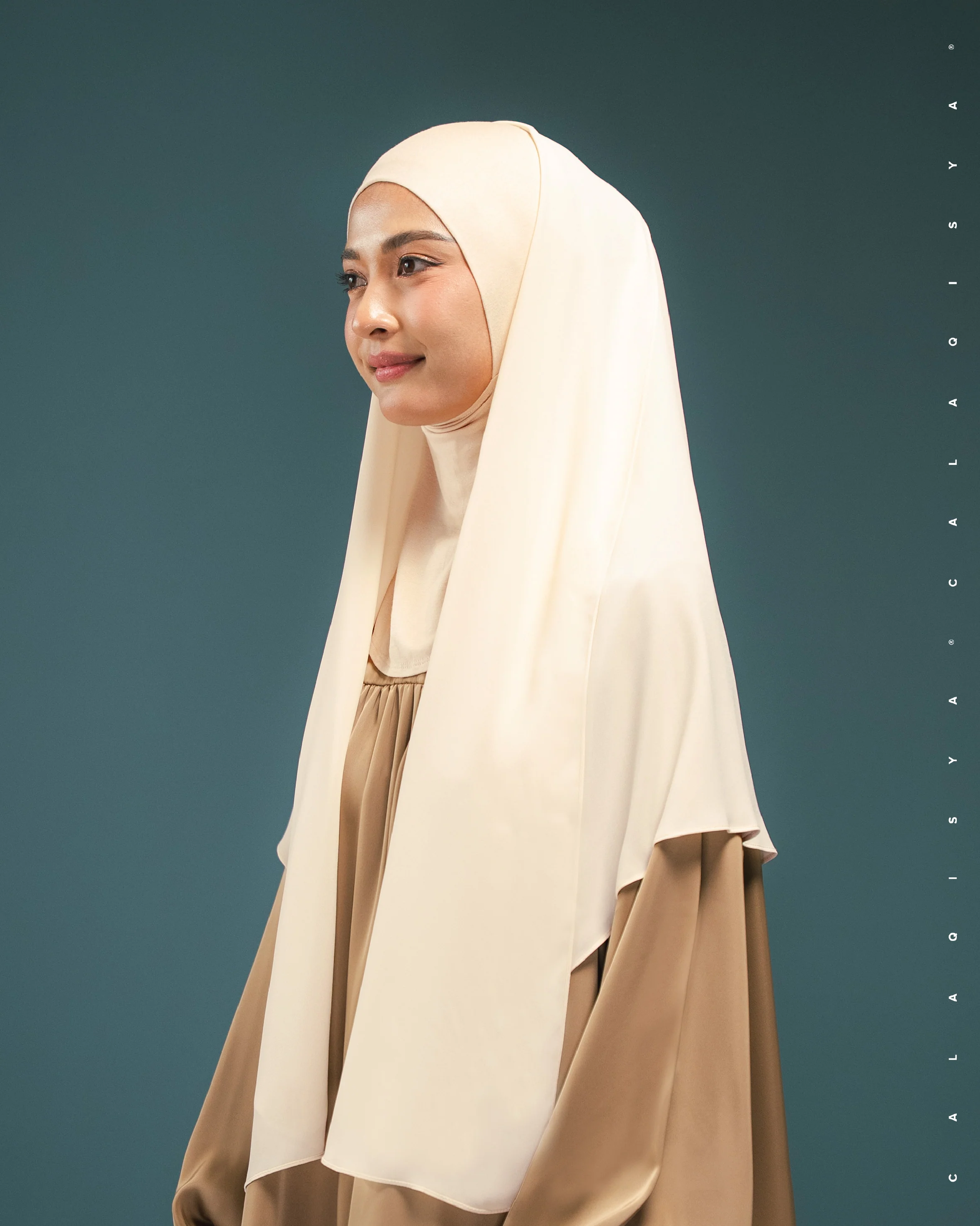 DANIAH CURVE FULL UNDERSCARF IN QUAIL - Image 5