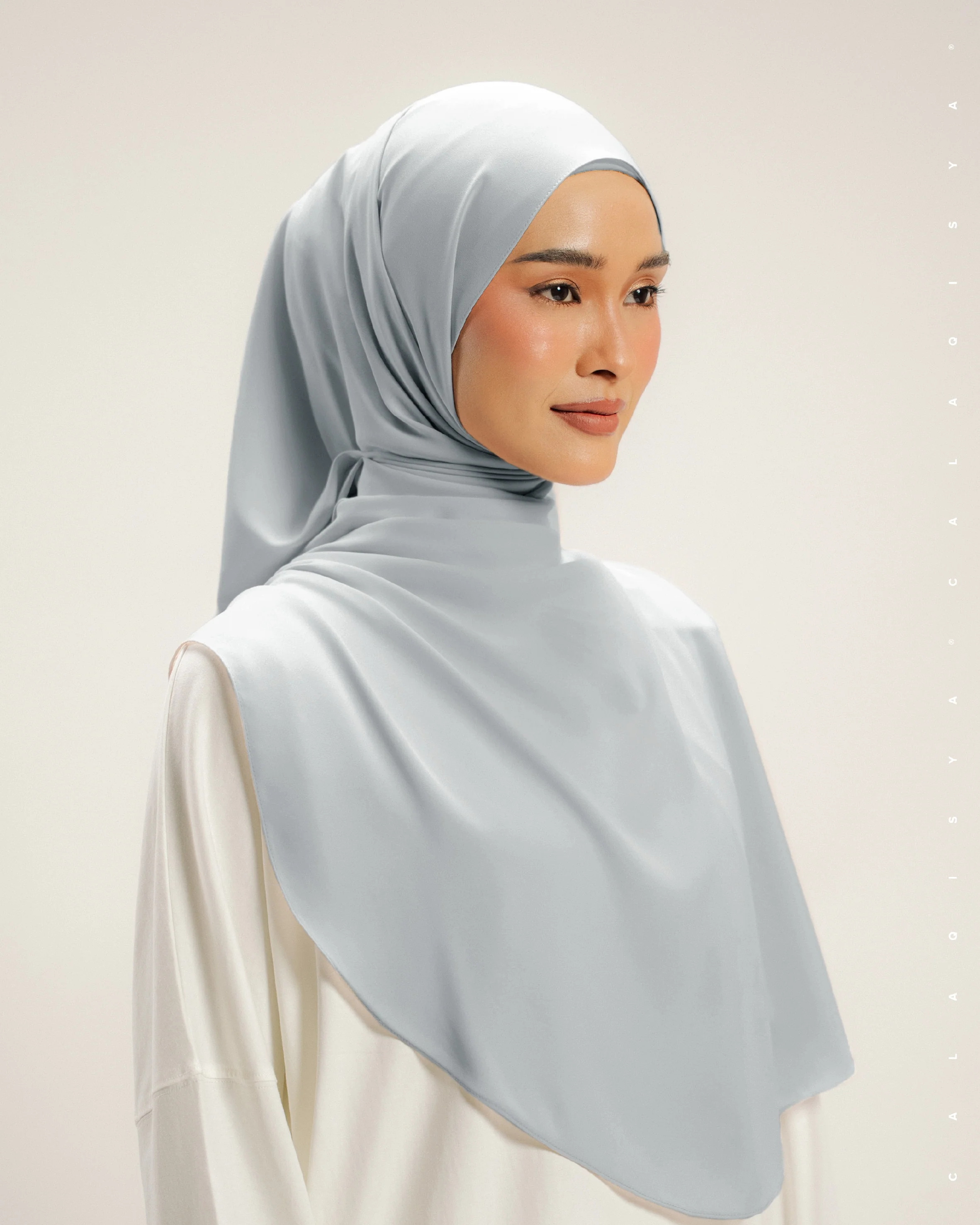 DANIAH SHAWL 2.0 IN OYSTER MUSHROOM