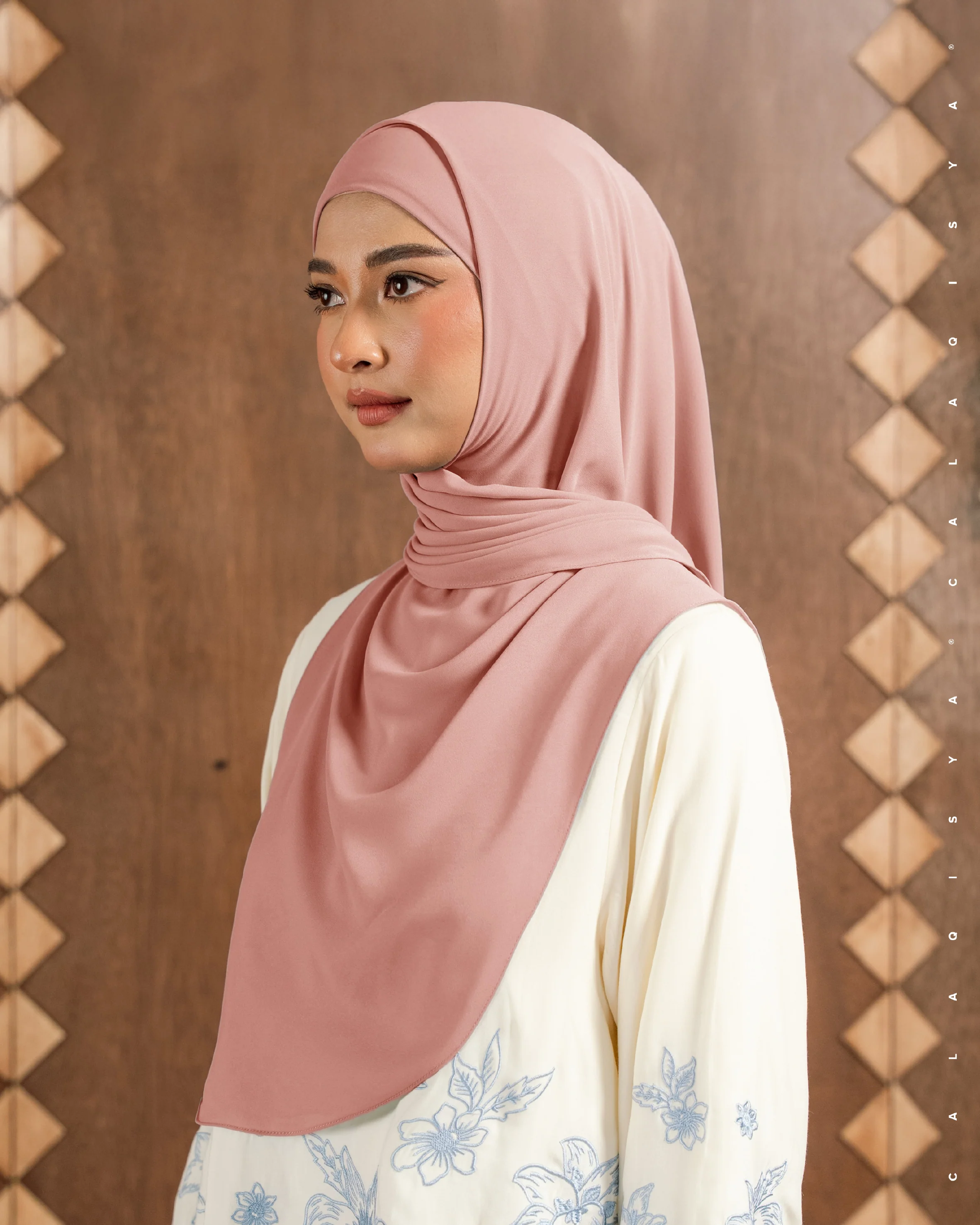 DANIAH TIE BACK UNDERCHIN IN BRICK DUST