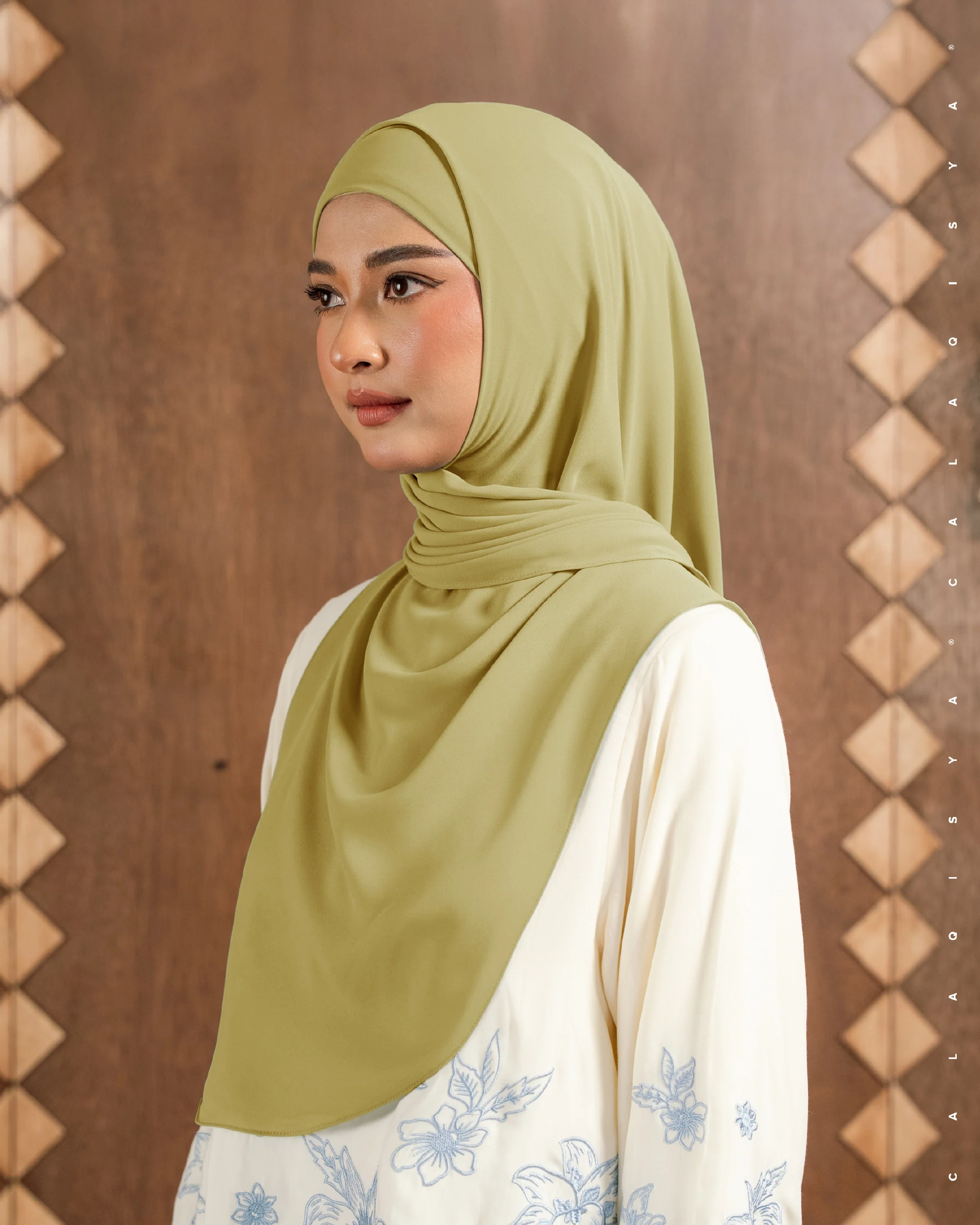 DANIAH TIE BACK UNDERCHIN IN ECRU OLIVE