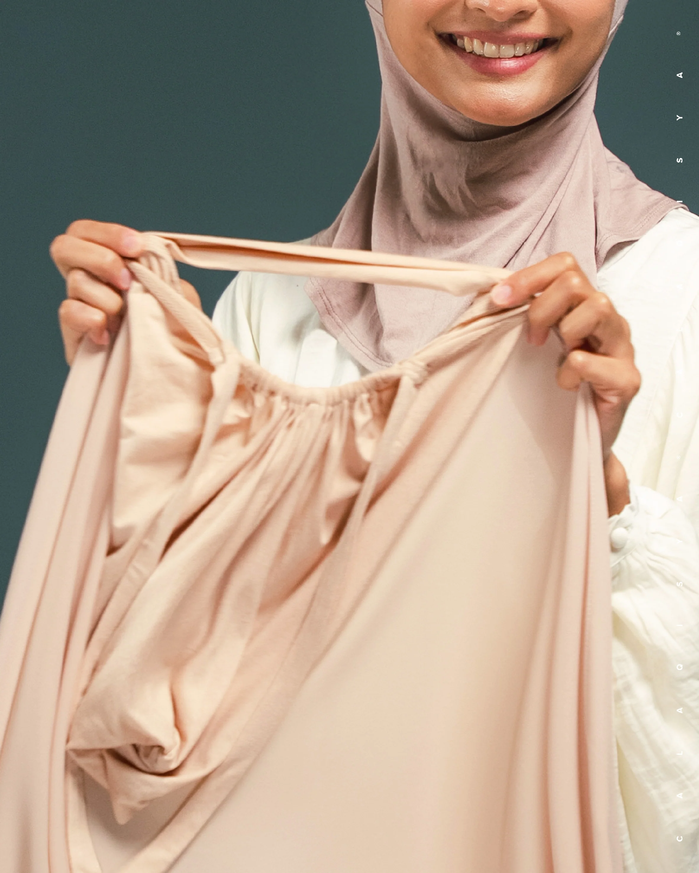 DANIAH TIE BACK UNDERCHIN IN MACAROON - Image 4