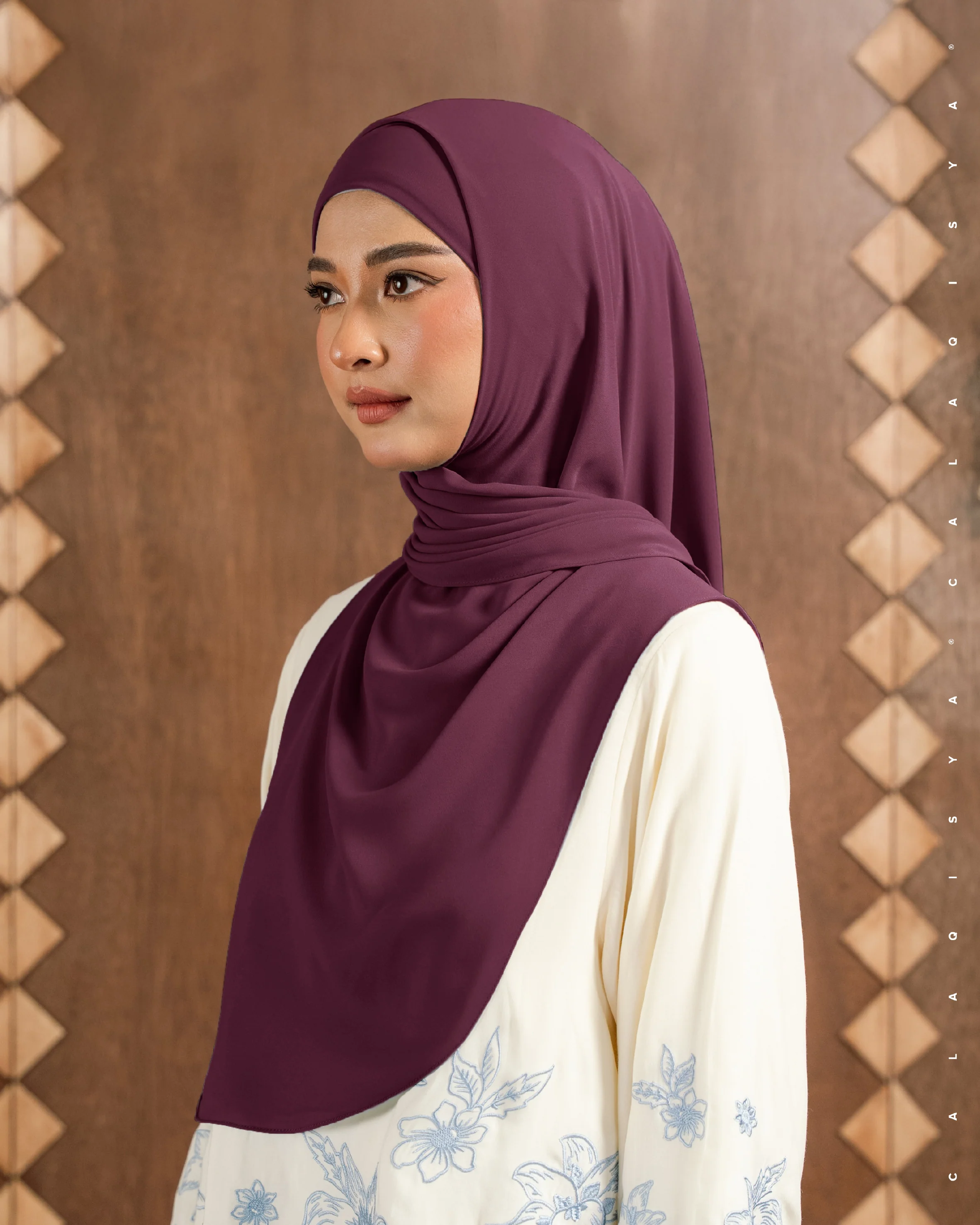 DANIAH TIE BACK UNDERCHIN IN PLUM CASPIA