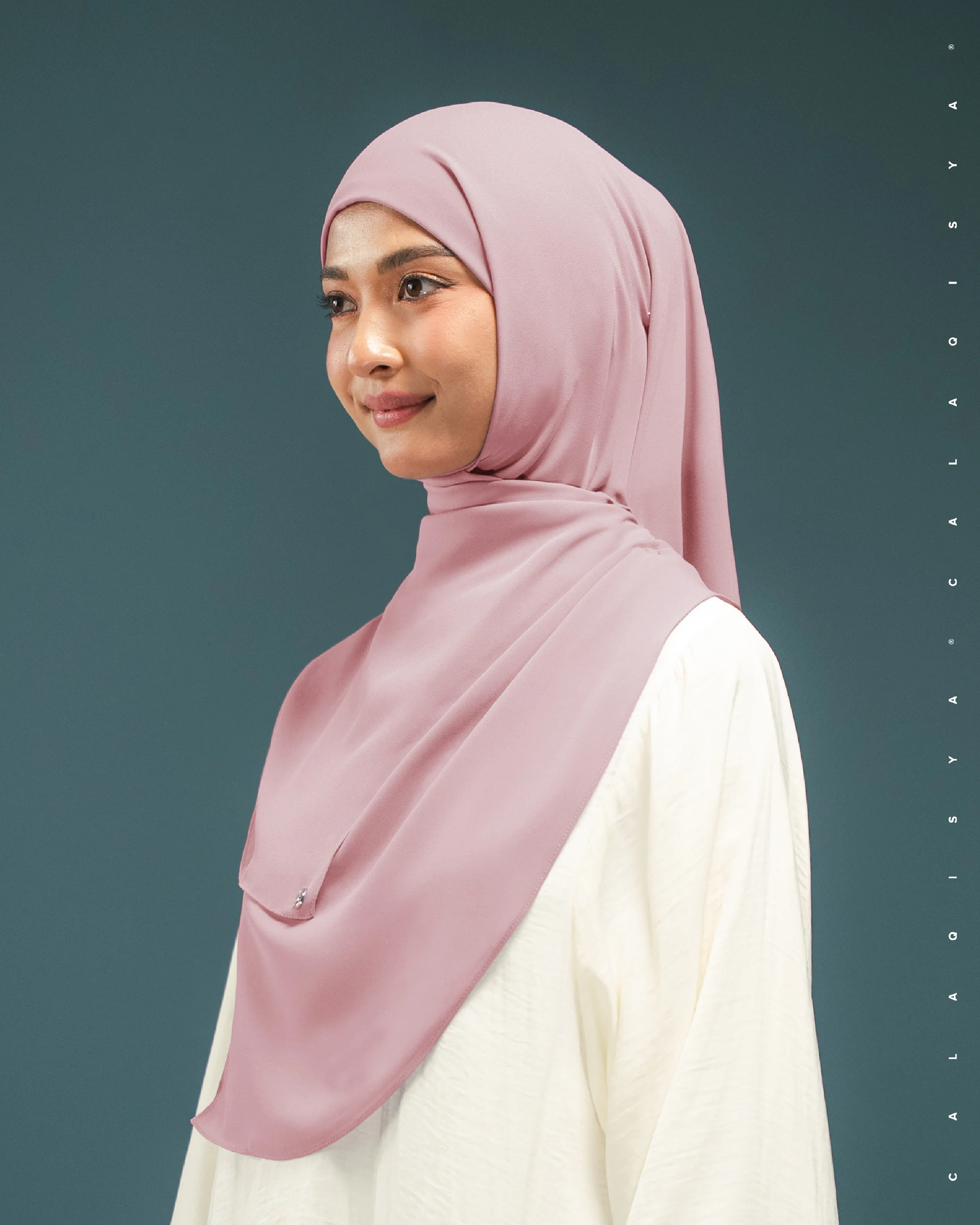 DANIAH TIE BACK UNDERCHIN IN POWDER PINK