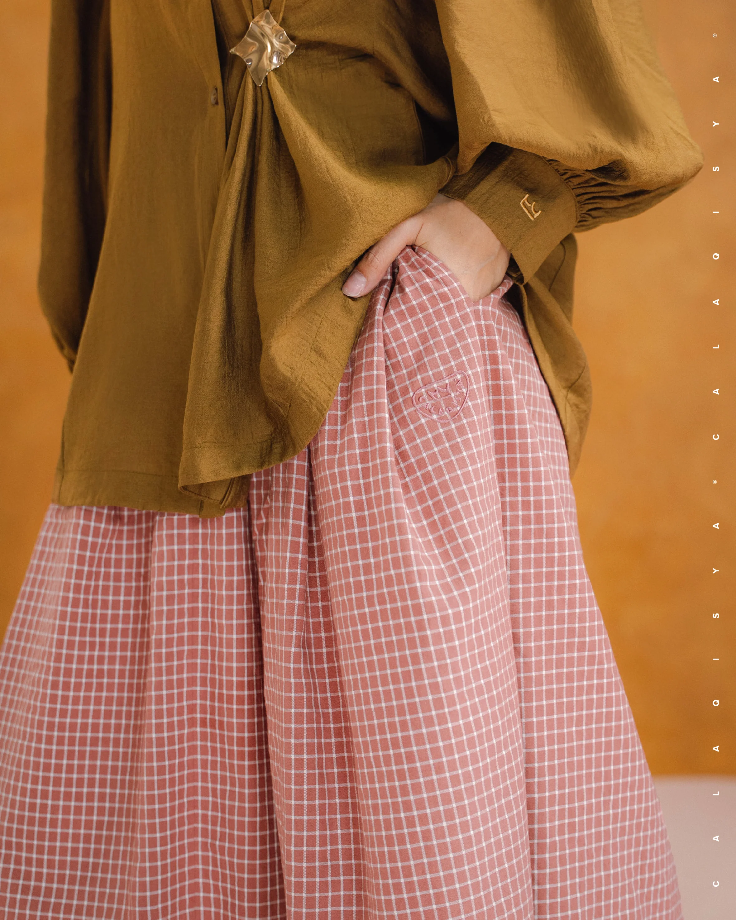 DARLA CHECKERED SKIRT IN WITHERED ROSE - Image 2