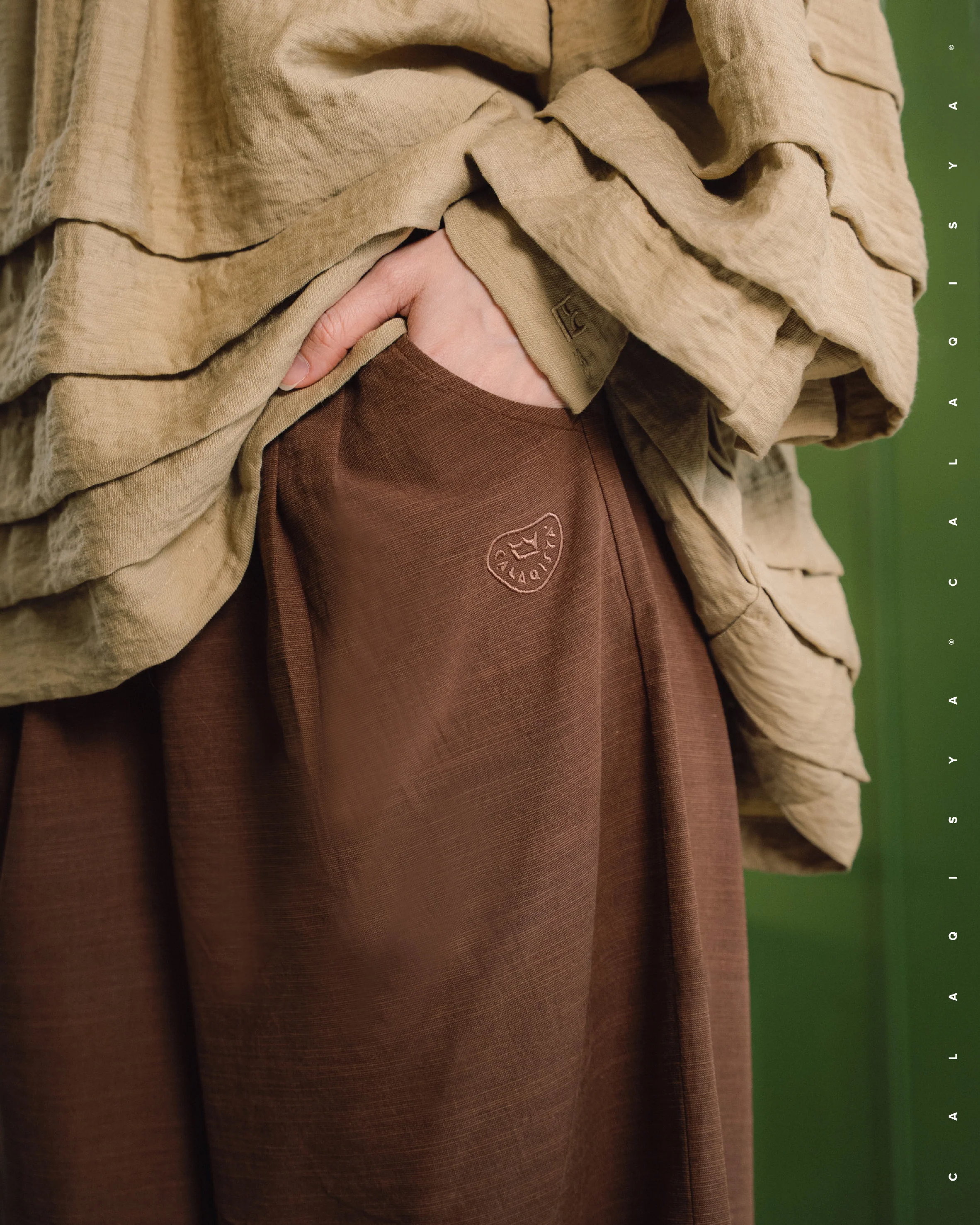 DOE PANTS IN BROWN STONE - Image 3