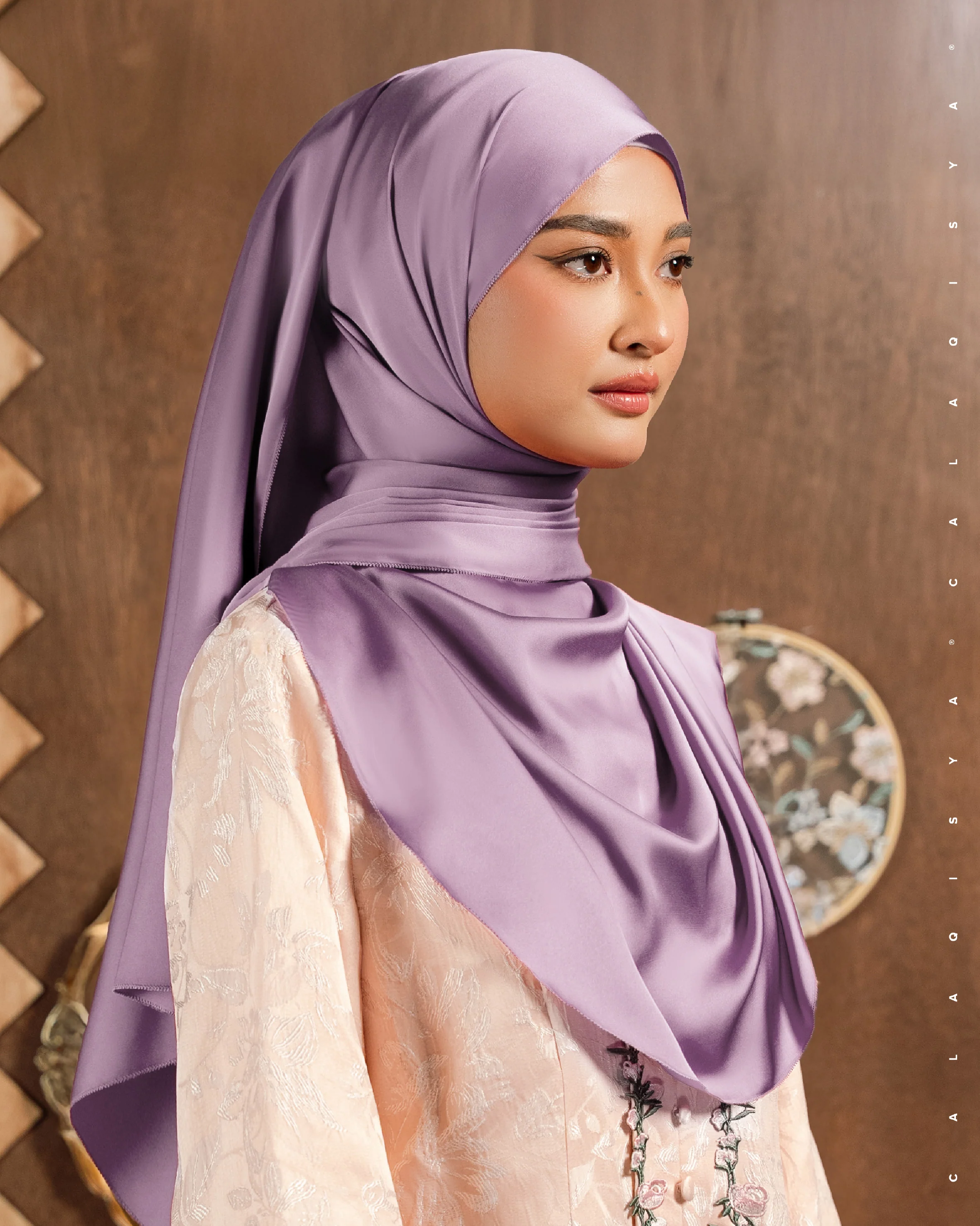 IOWA EYELASH SHAWL IN SHEER LILAC