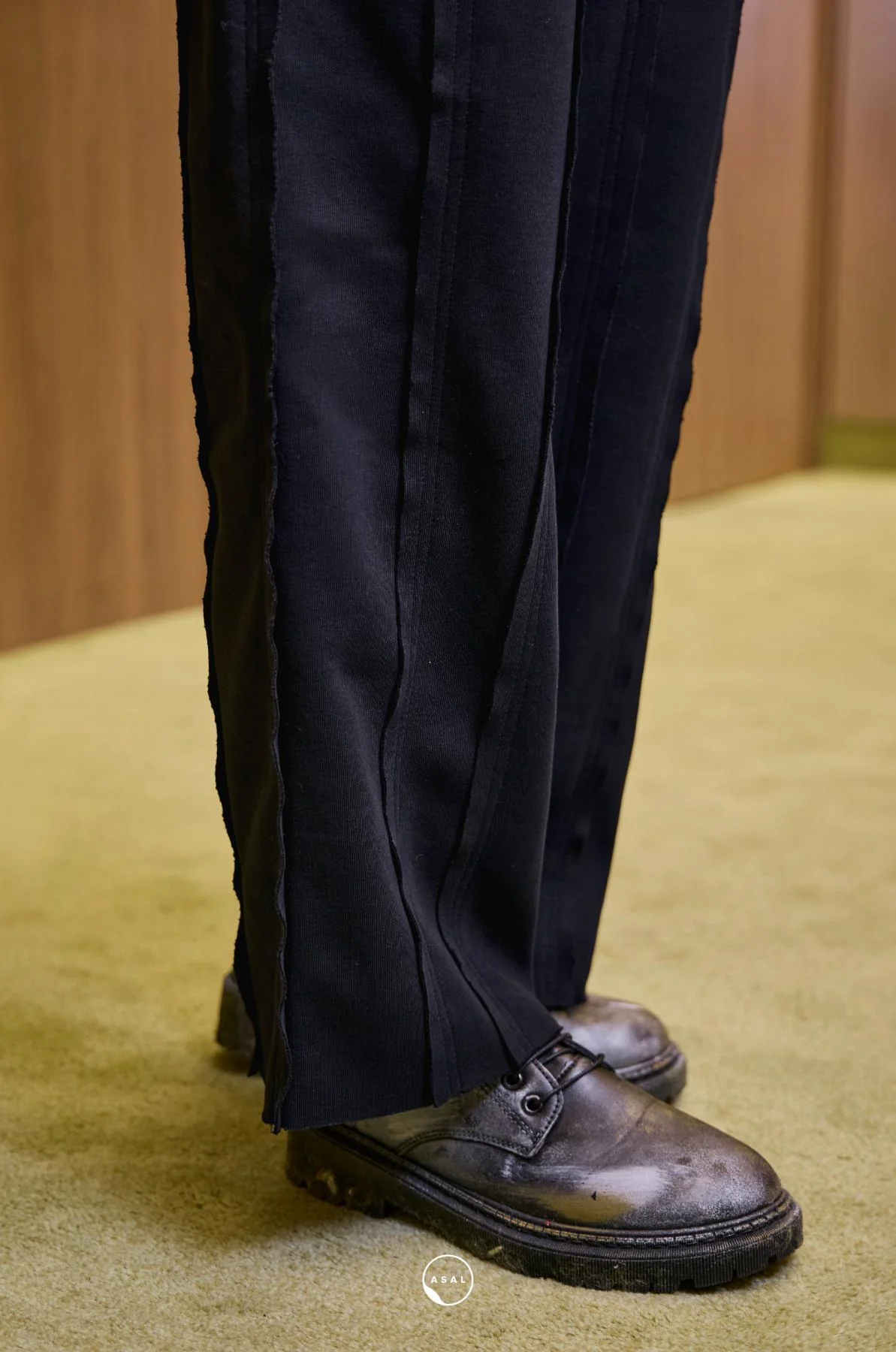 KLFW RUST PANTS IN BLACK - Image 3