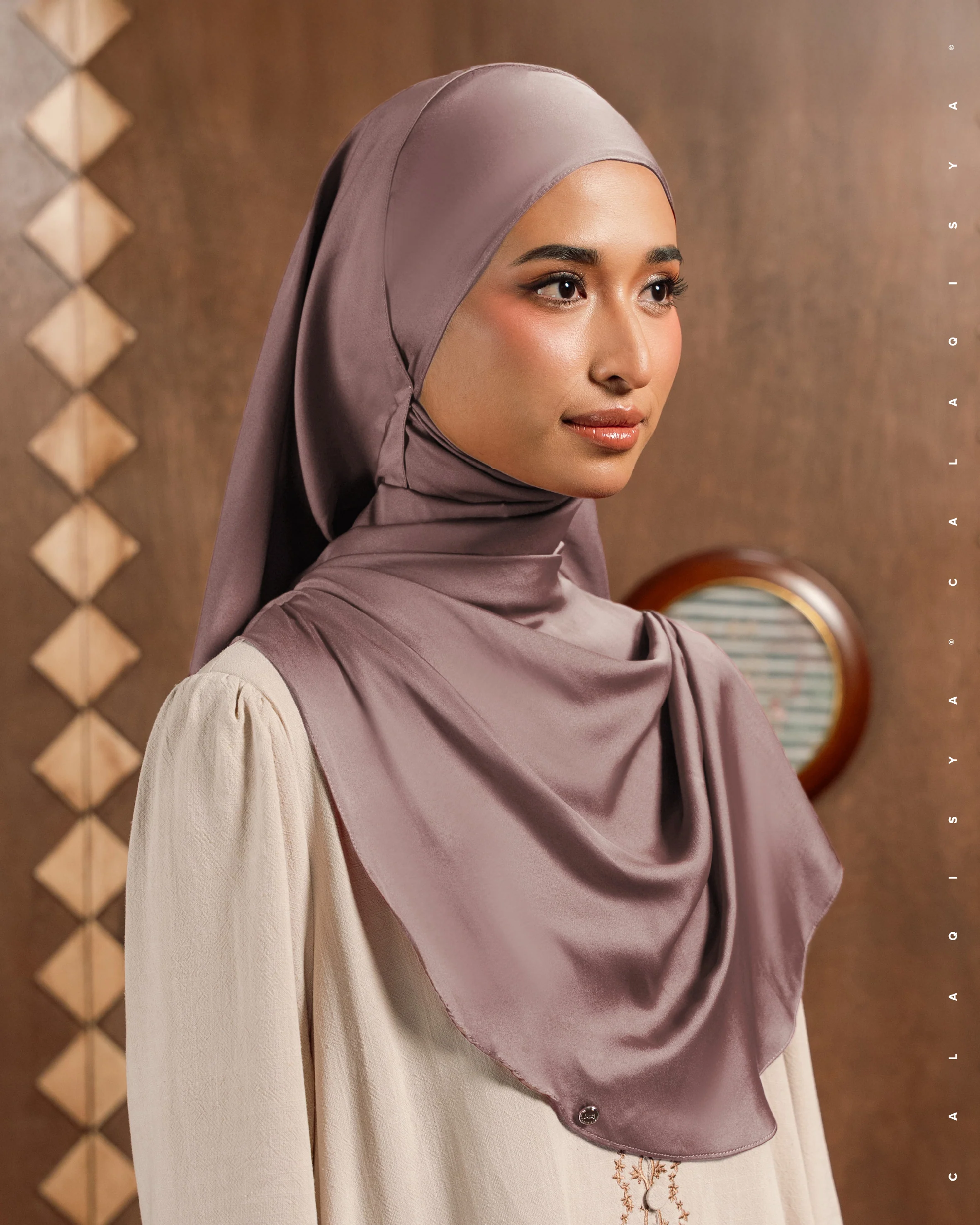 LAUREL SHAWL IN TWILIGHT MAUVE
