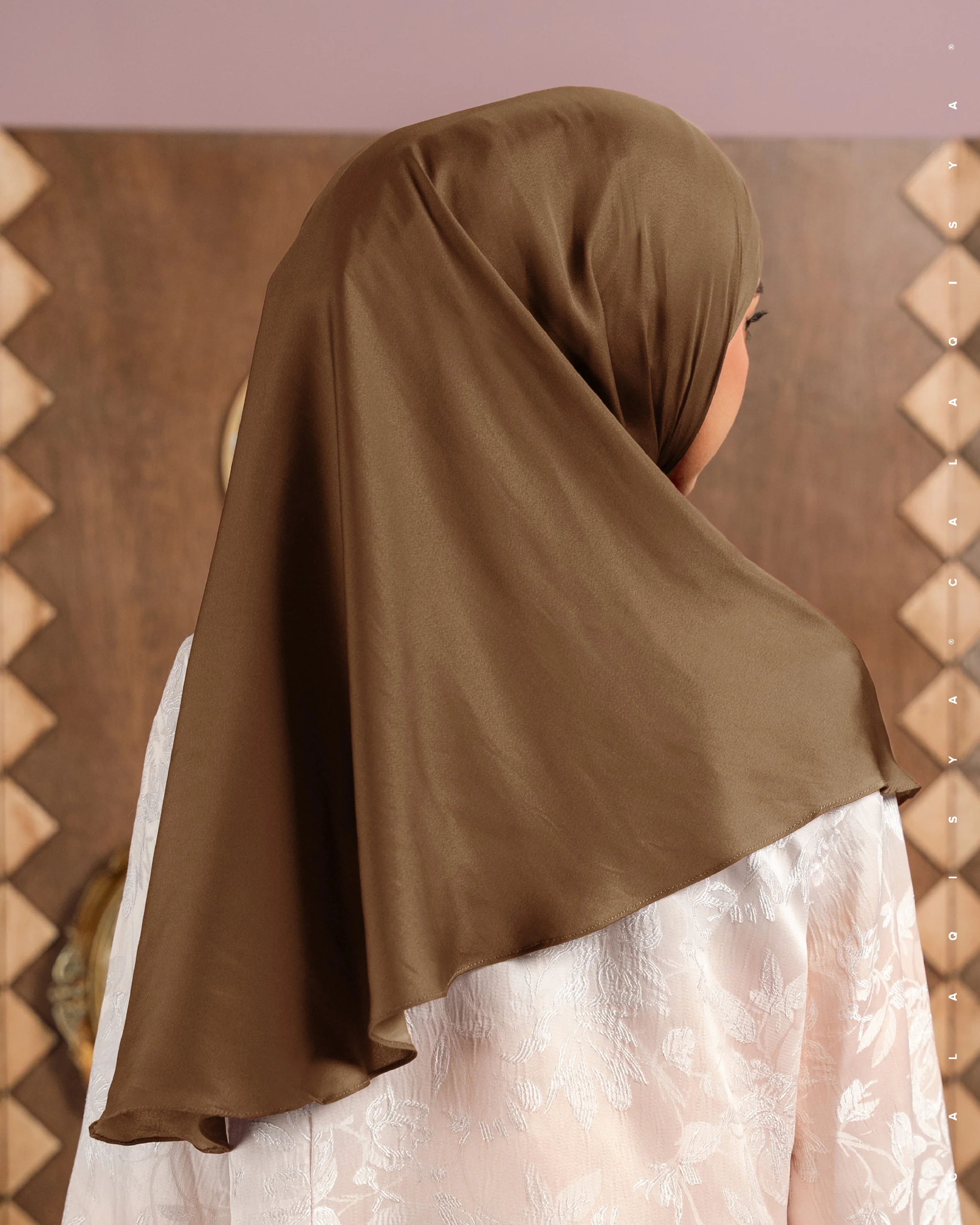 LAUREL TIE BACK UNDERCHIN IN BRONZE BROWN - Image 2