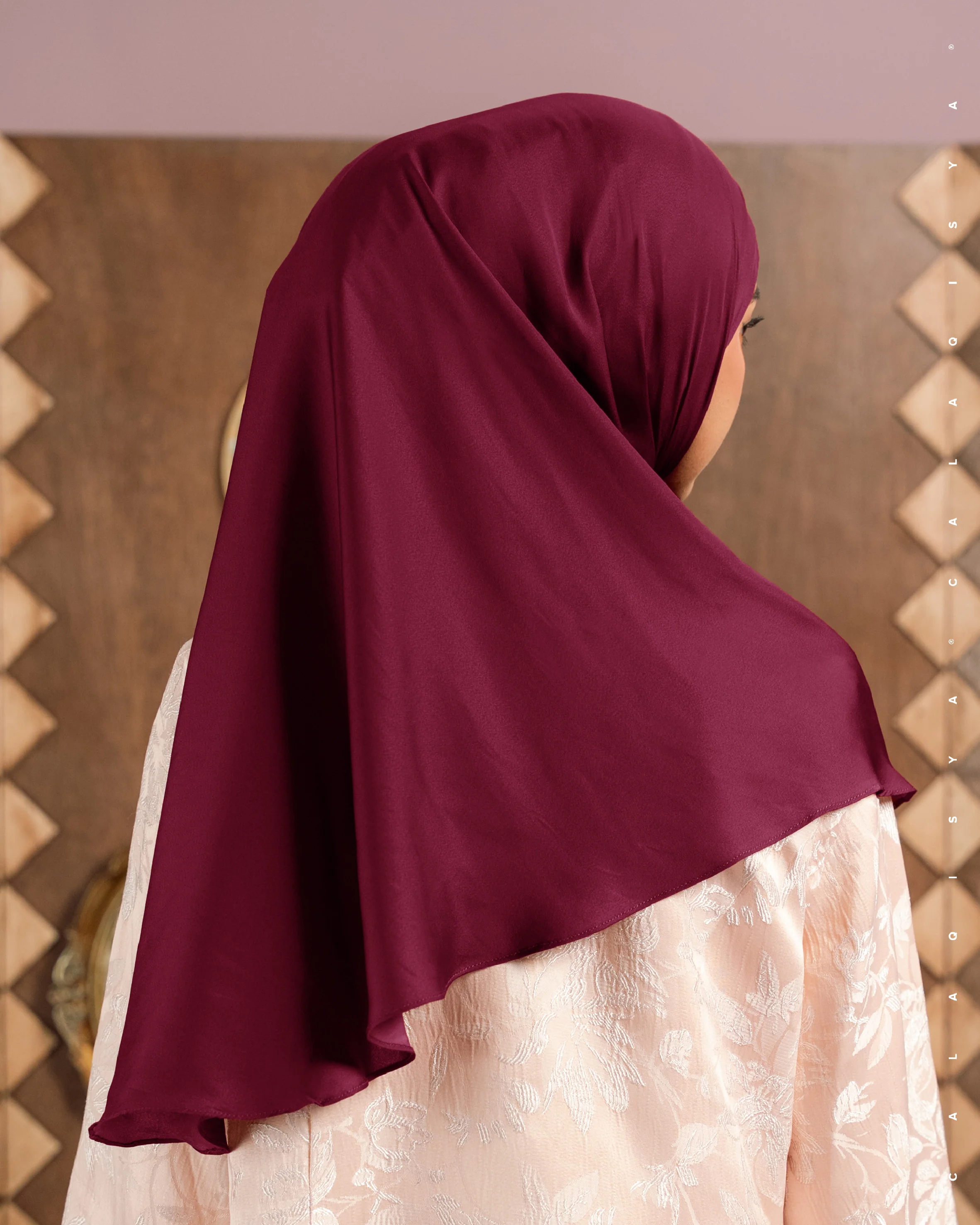 LAUREL TIE BACK UNDERCHIN IN RUMBA RED - Image 2