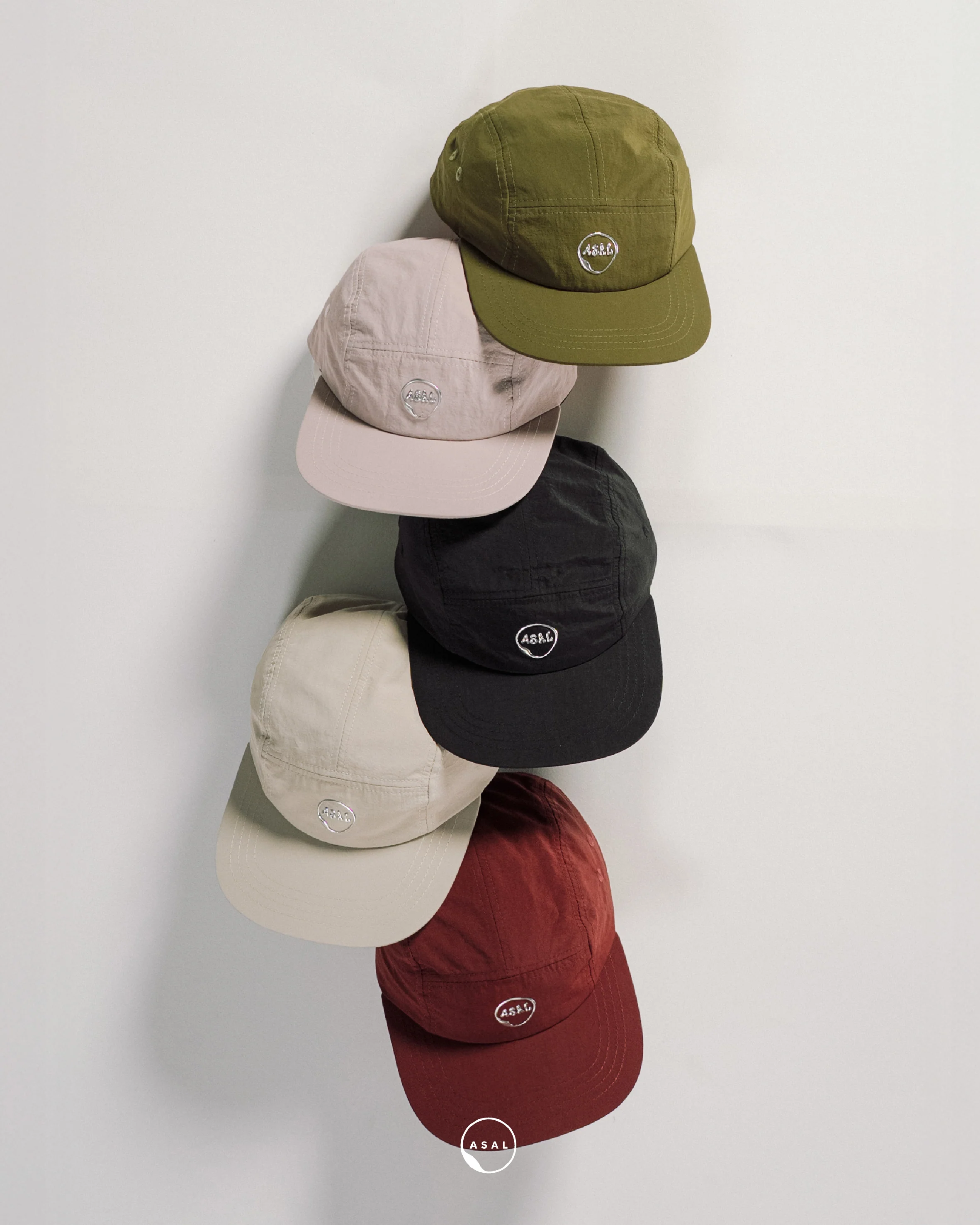 PEBBLE OUTDOOR CAP IN TAWNY PORT - Image 4