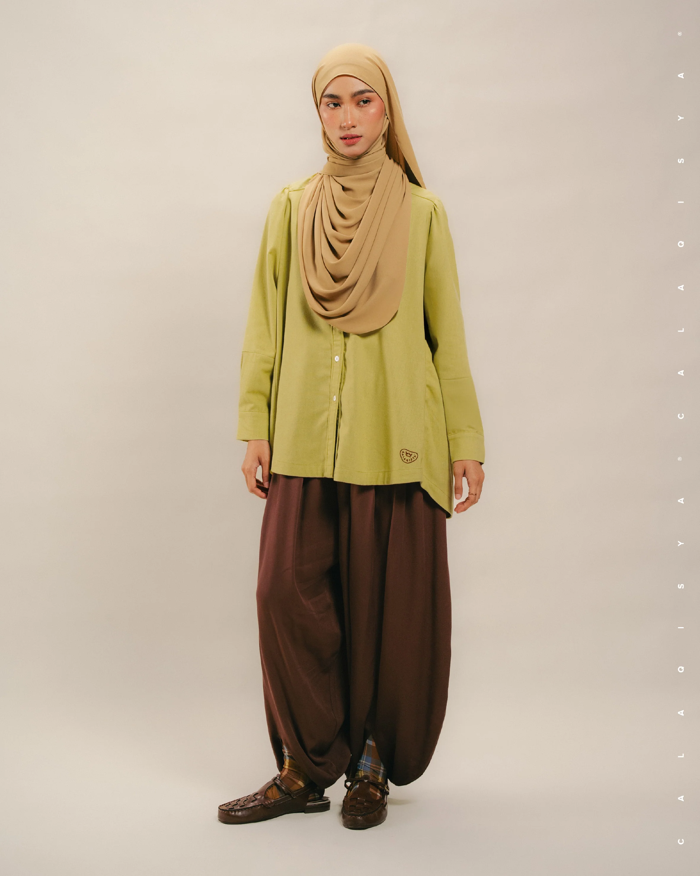 TILLY TOP (100% LINEN) IN SOURTHERN MOSS - Image 3