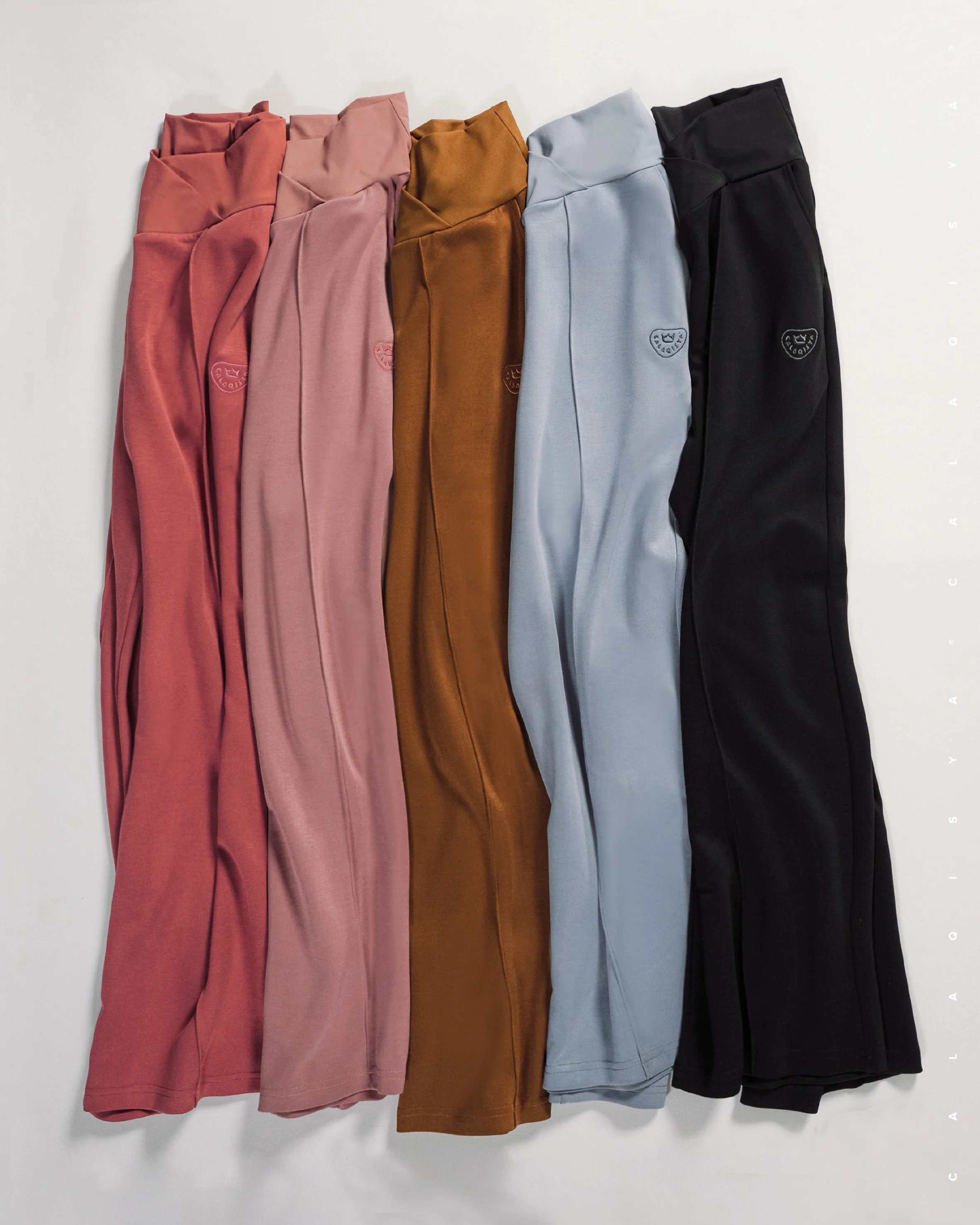 RUSH CROSS PANTS IN MINERAL RED - Image 5