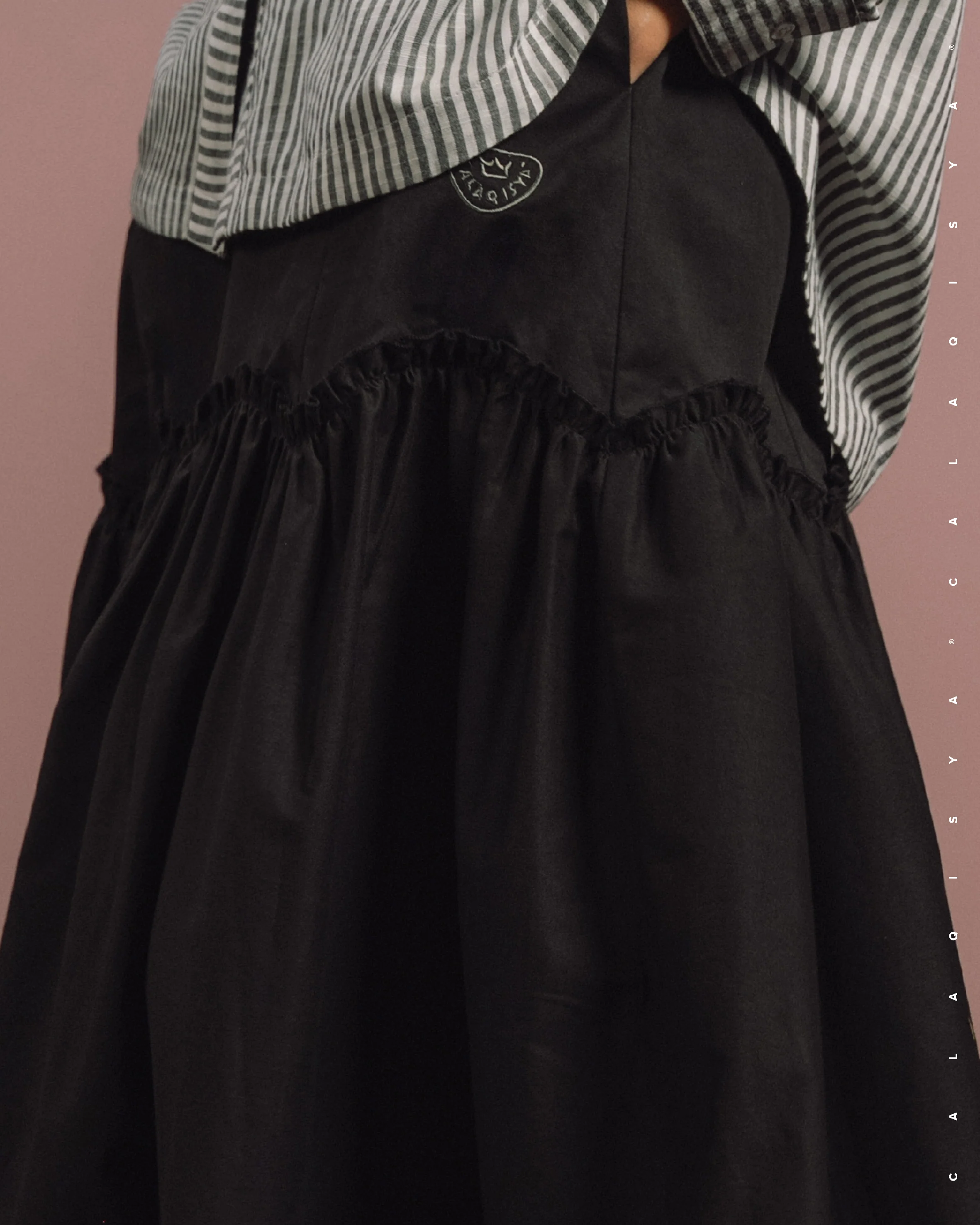TARTLET SKIRT (100% COTTON) IN BLACK - Image 3