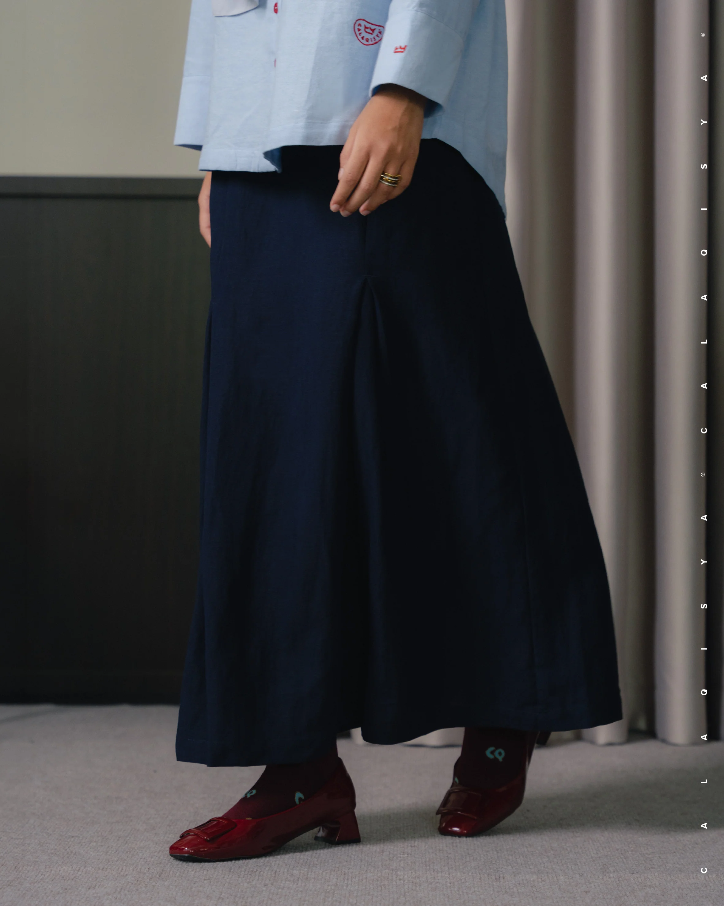 WRITER SKIRT IN BARITONE BLUE - Image 4