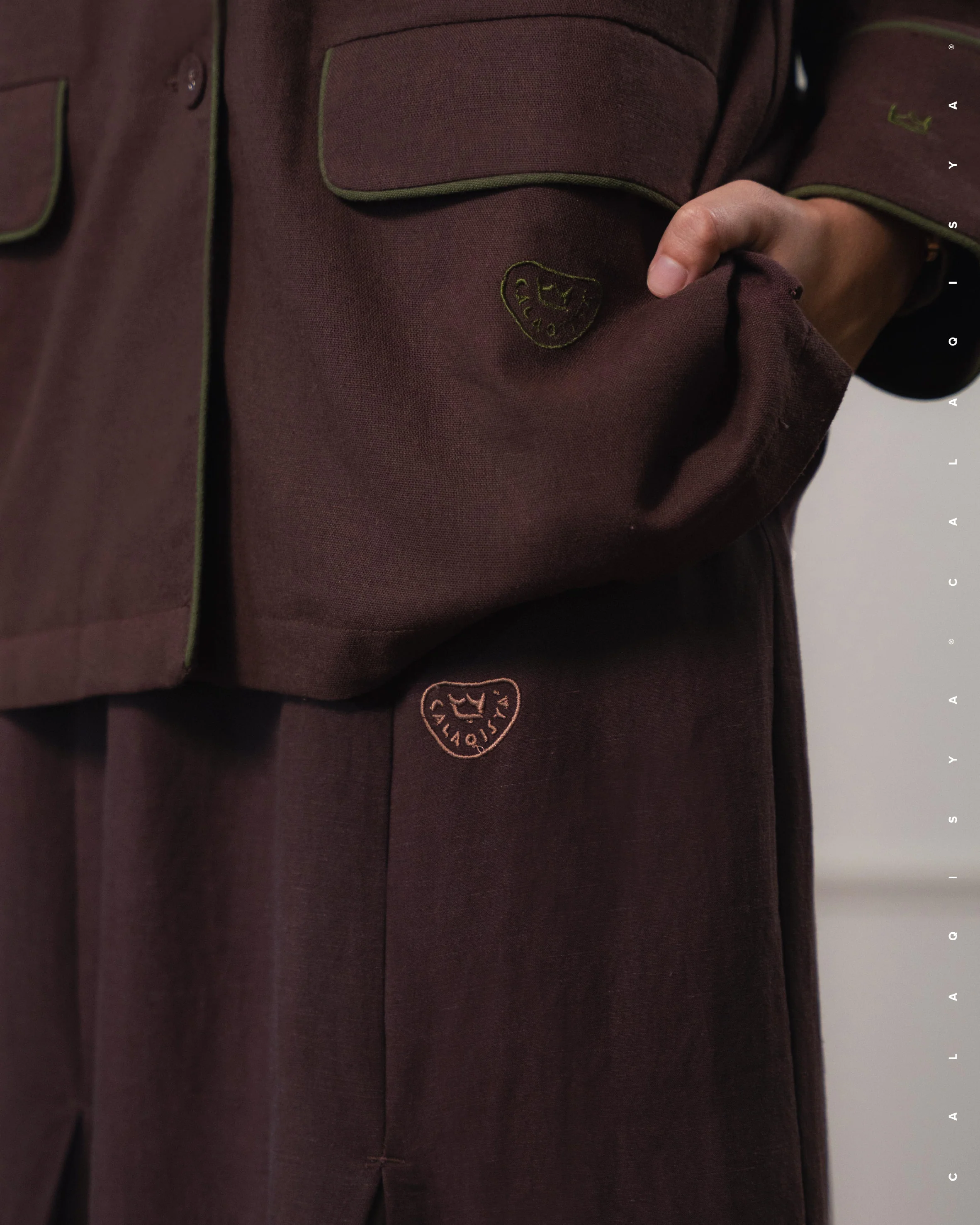 WRITER SKIRT IN BITTER CHOCOLATE - Image 3